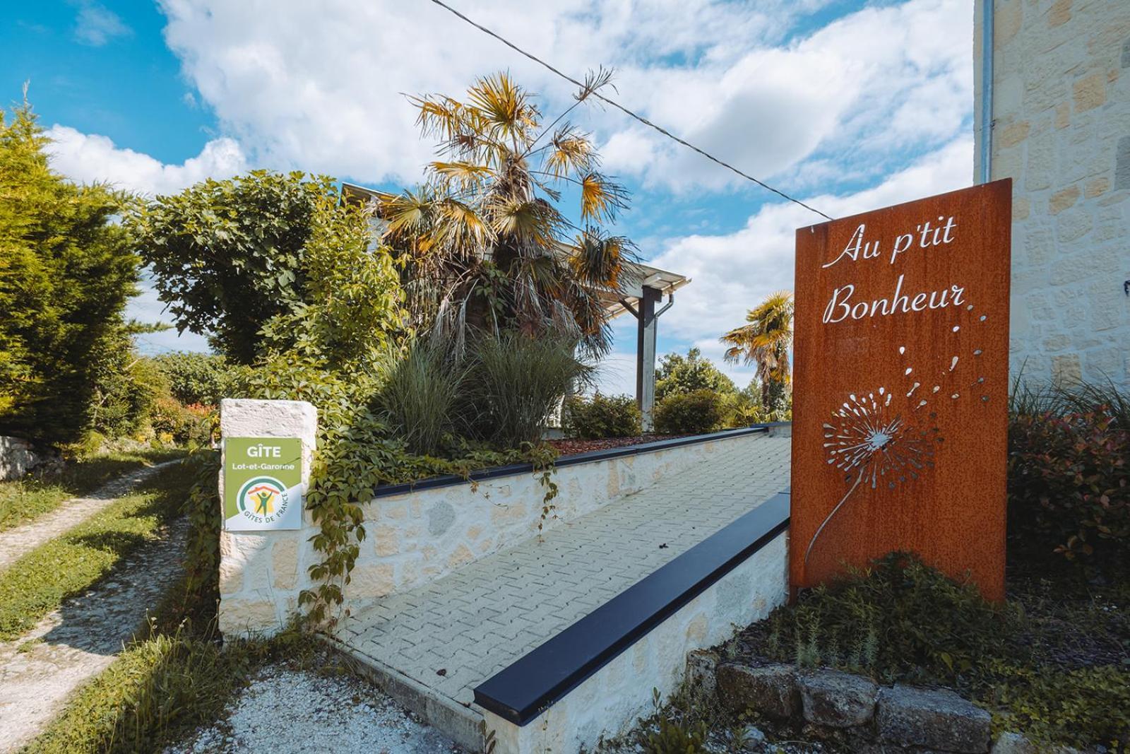 Villa Au Petit Bonheur Avec Clim - Hameau Au Calme - Piscine Chauffee - Petanque Moncrabeau Exterior foto